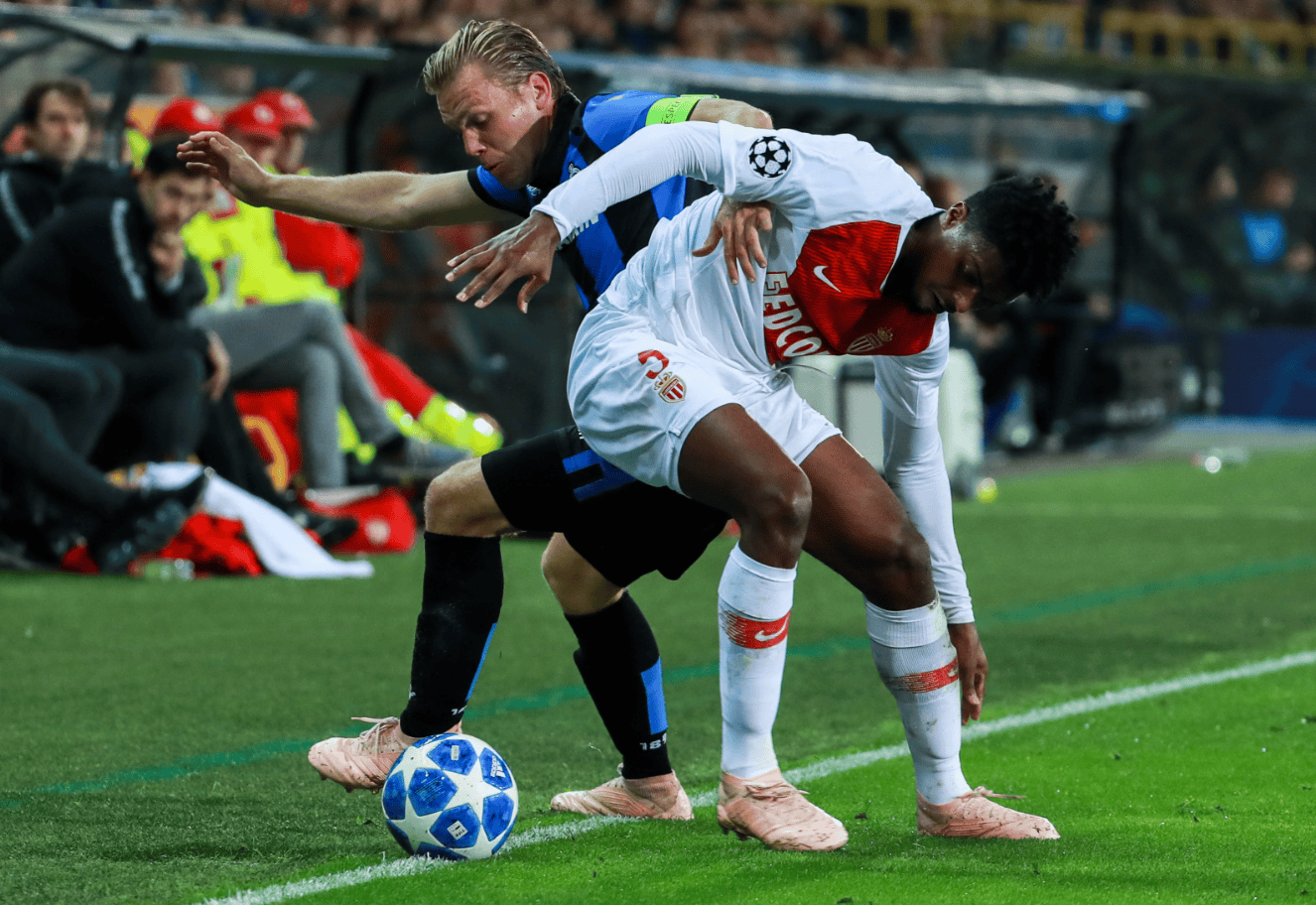 详细阅读:冲刺阶段拉齐奥备战亚冠尼斯集结日内部沟通,赛后波尔图调整名单以备欧冠瞬间刷屏的简单介绍开云 冲刺阶段拉齐奥备战亚冠尼斯集结日内部沟通,赛后波尔图调整名单以备欧冠瞬间刷屏的简单介绍开云